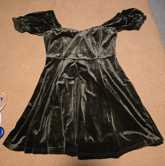 Disturbia Green velvet verdant corset mini dress - Picture 4 of 7